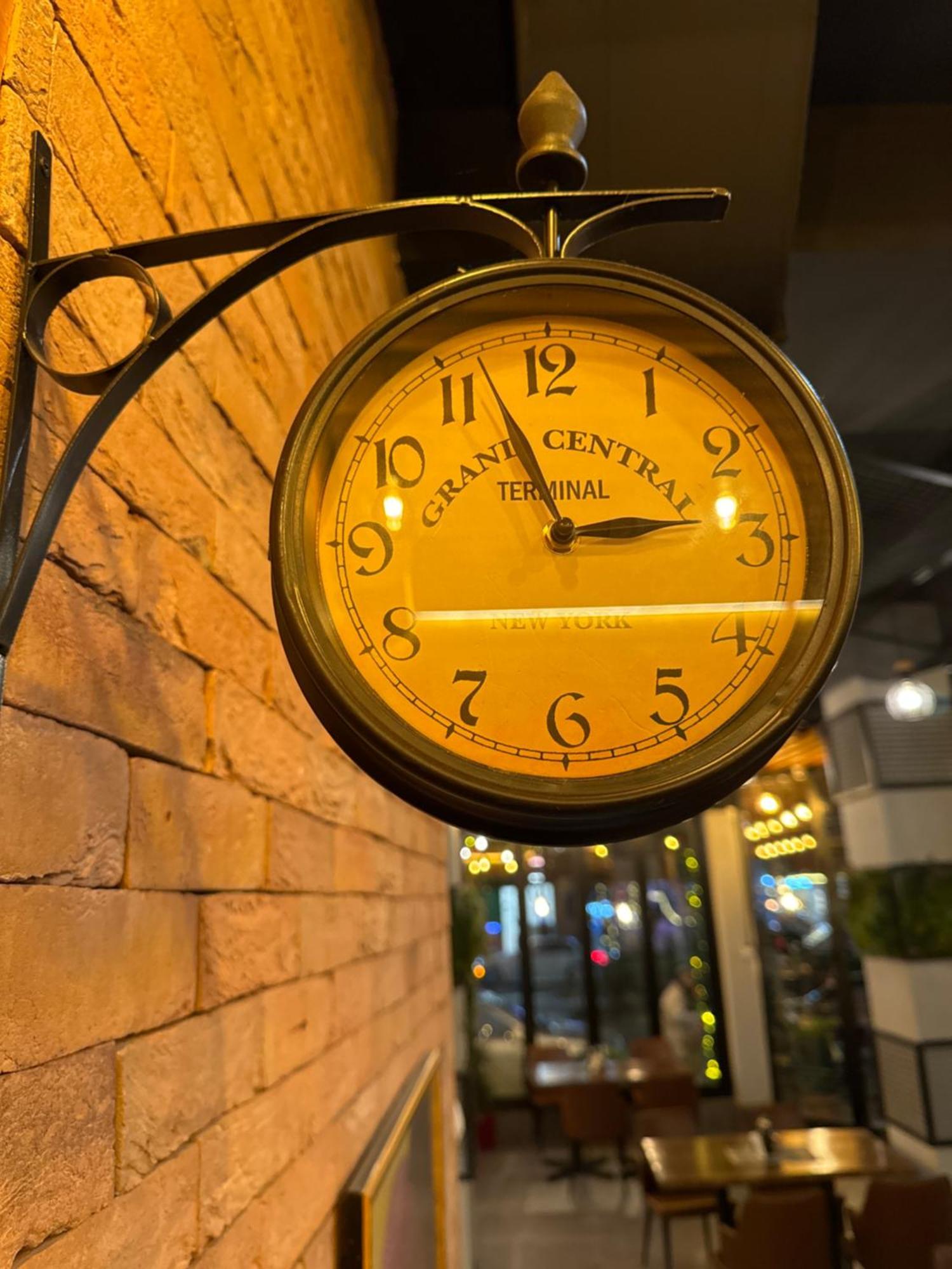 Hotel Tirona 地拉那 外观 照片