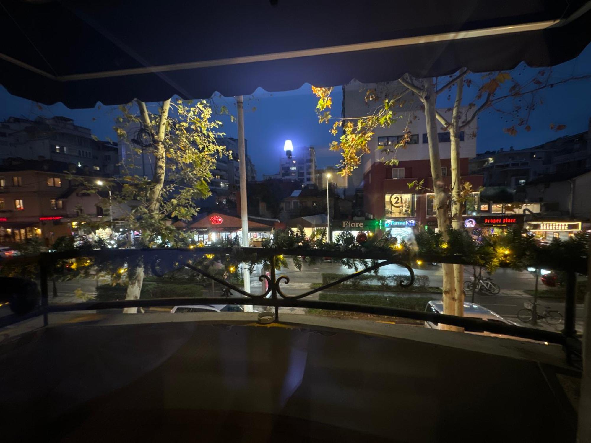Hotel Tirona 地拉那 外观 照片