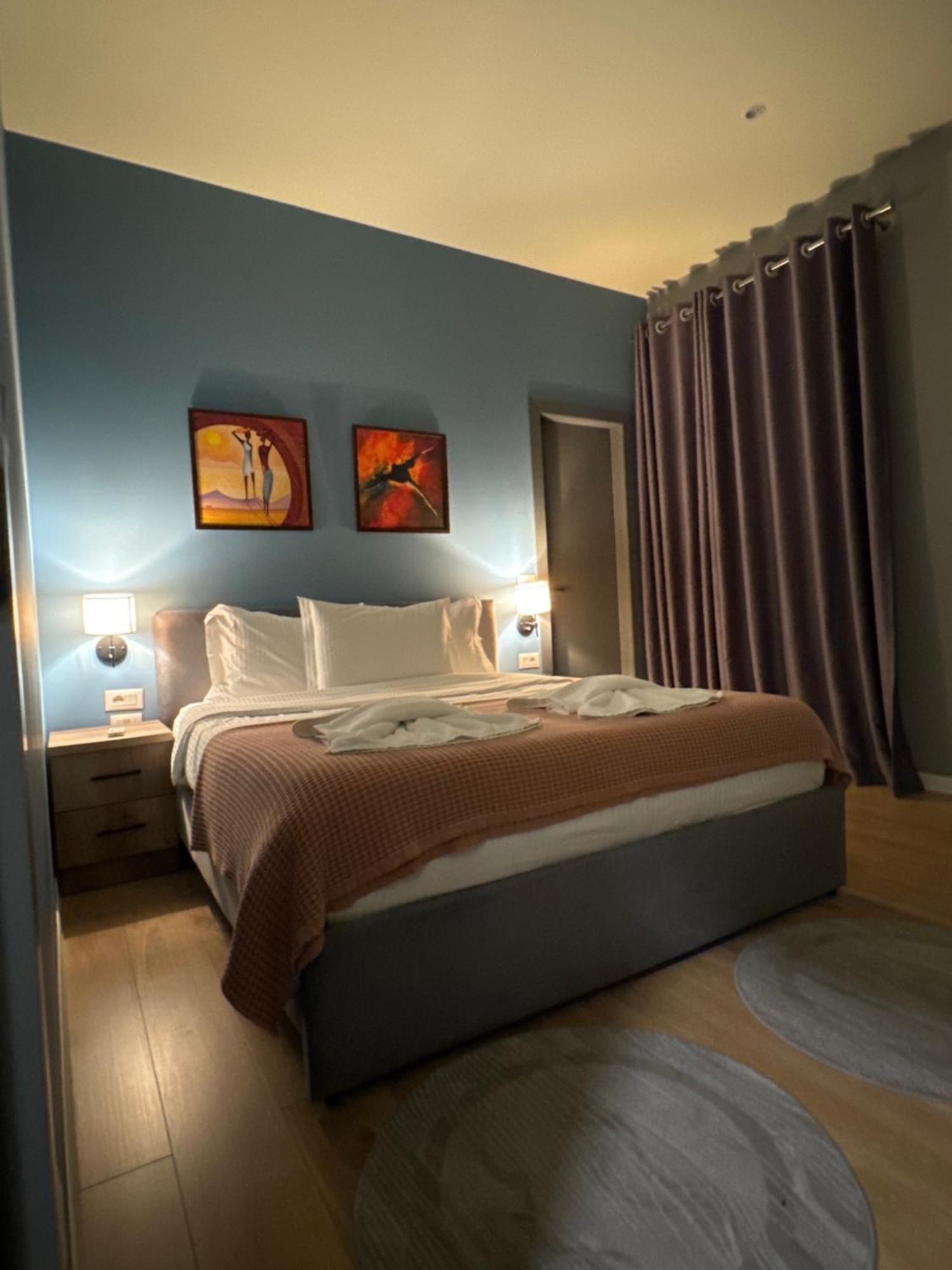 Hotel Tirona 地拉那 外观 照片